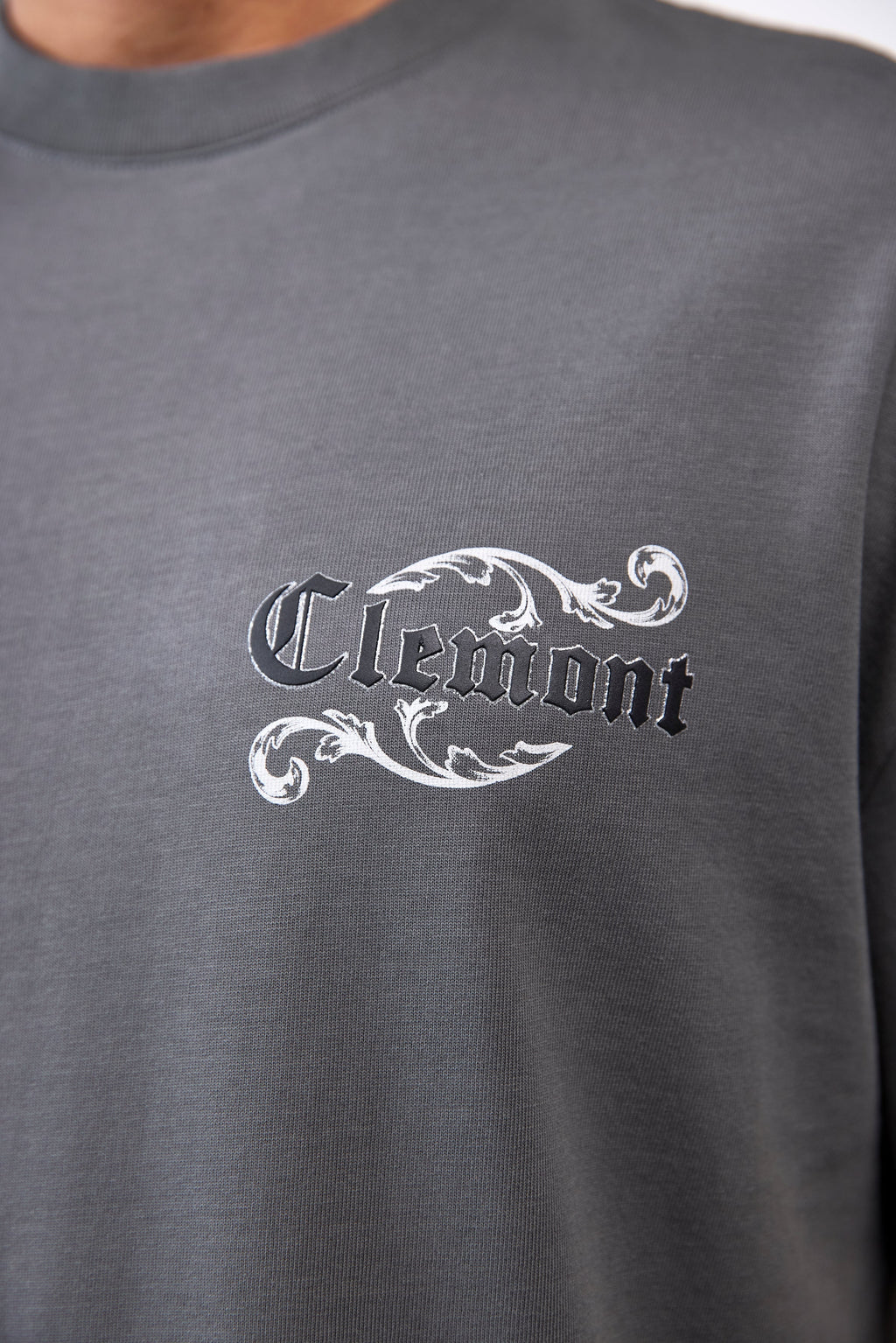 CAMISETA MASCULINO BENEVOLENZA GRIS OSCURO CLEMONT
