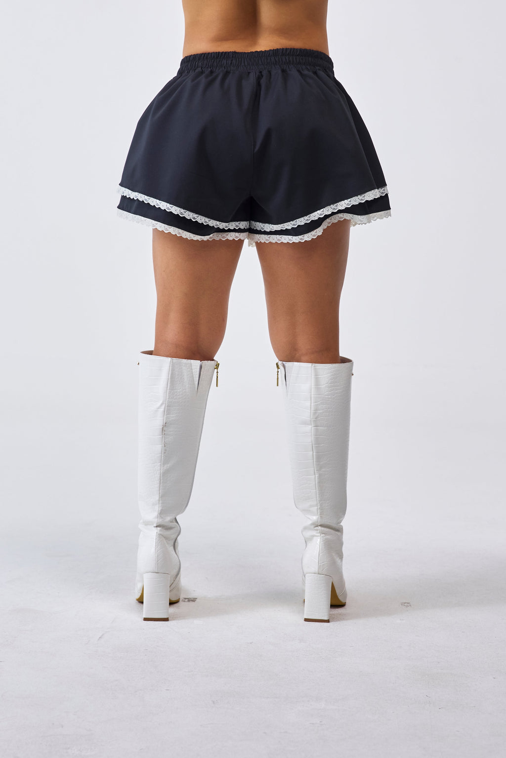 SHORT MUJER ESTASI NEGRO CLEMONT