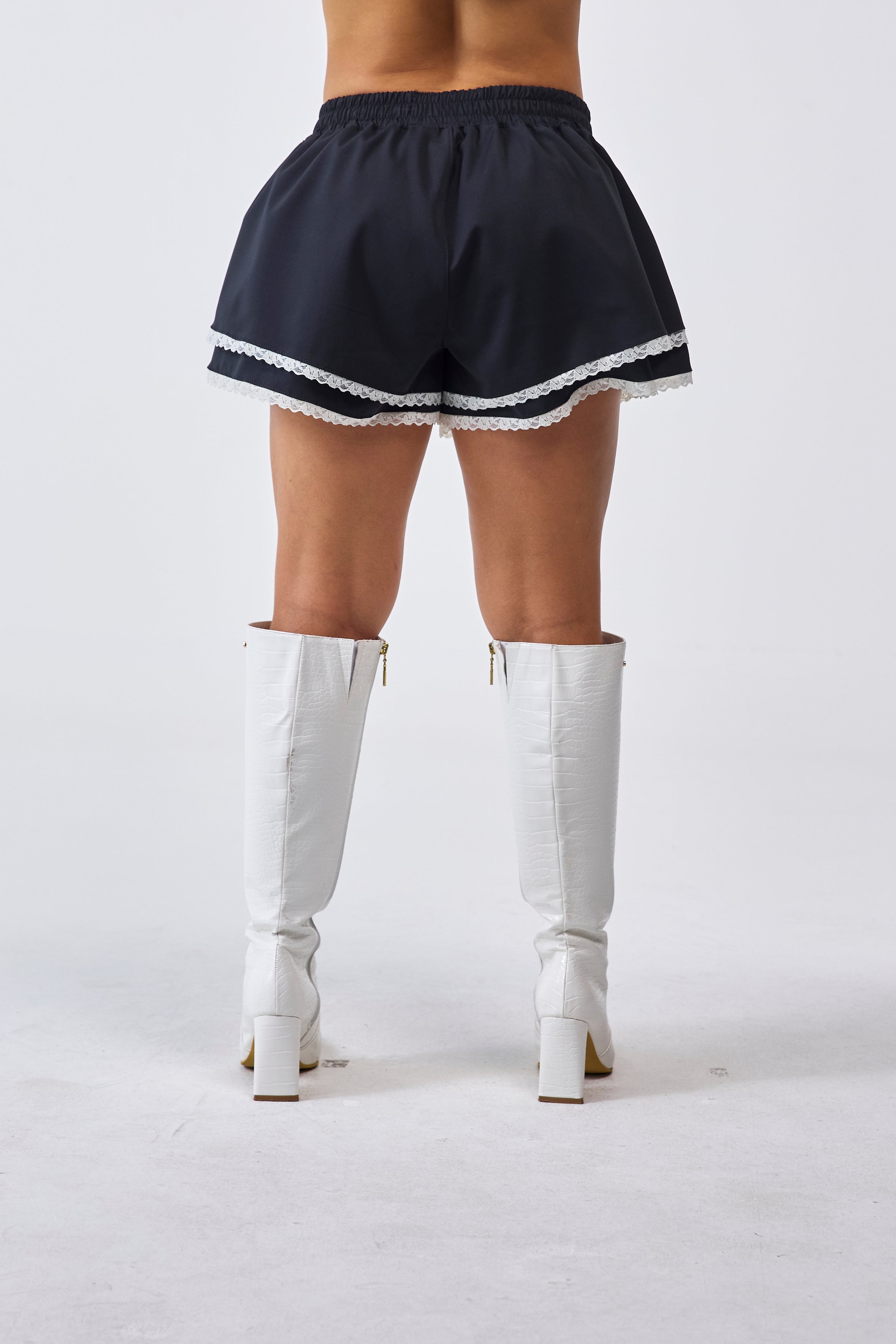 SHORT MUJER ESTASI NEGRO CLEMONT